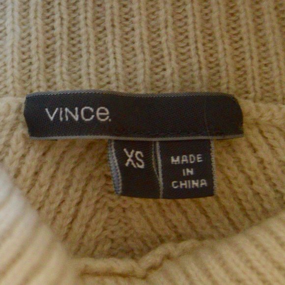 Vince XS Turtleneck Sweater in Cream Wool and Cashmere | Size XS - Picture 4 of 5